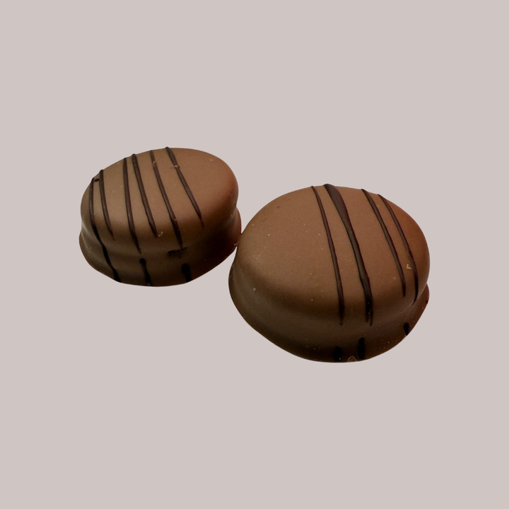 Oreo-Style Milk-Chocolate Cookies GF